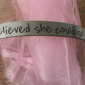 Armband she belived