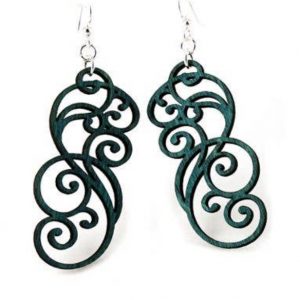Filigree träörhängen