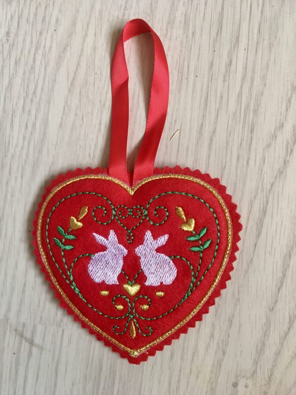 Hjärta vita kaniner